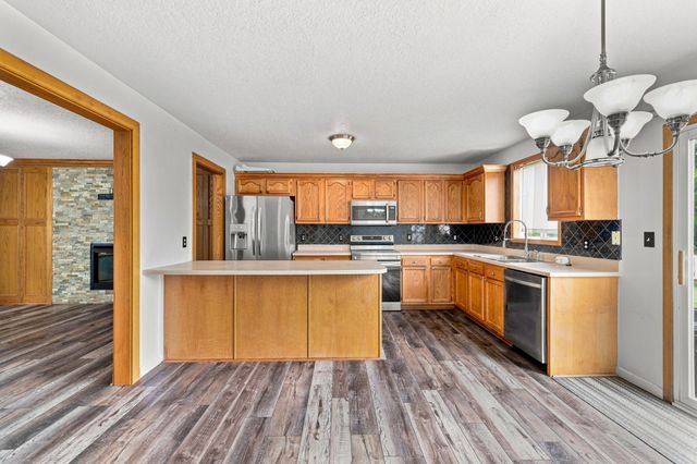 325 SE Cardinal Lane, Waukee, IA 50263