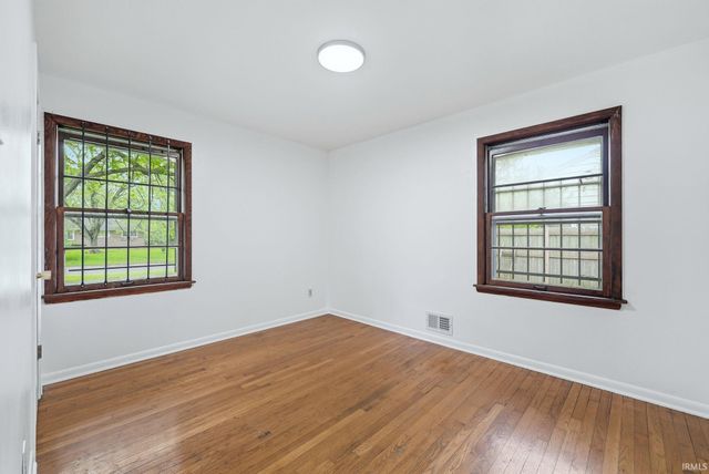 2720 McKinnie Avenue, Fort Wayne, IN 46806
