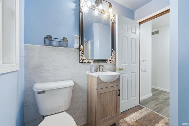 2720 McKinnie Avenue, Fort Wayne, IN 46806