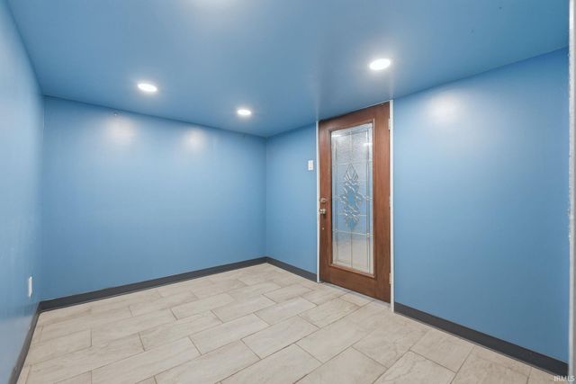 2720 McKinnie Avenue, Fort Wayne, IN 46806