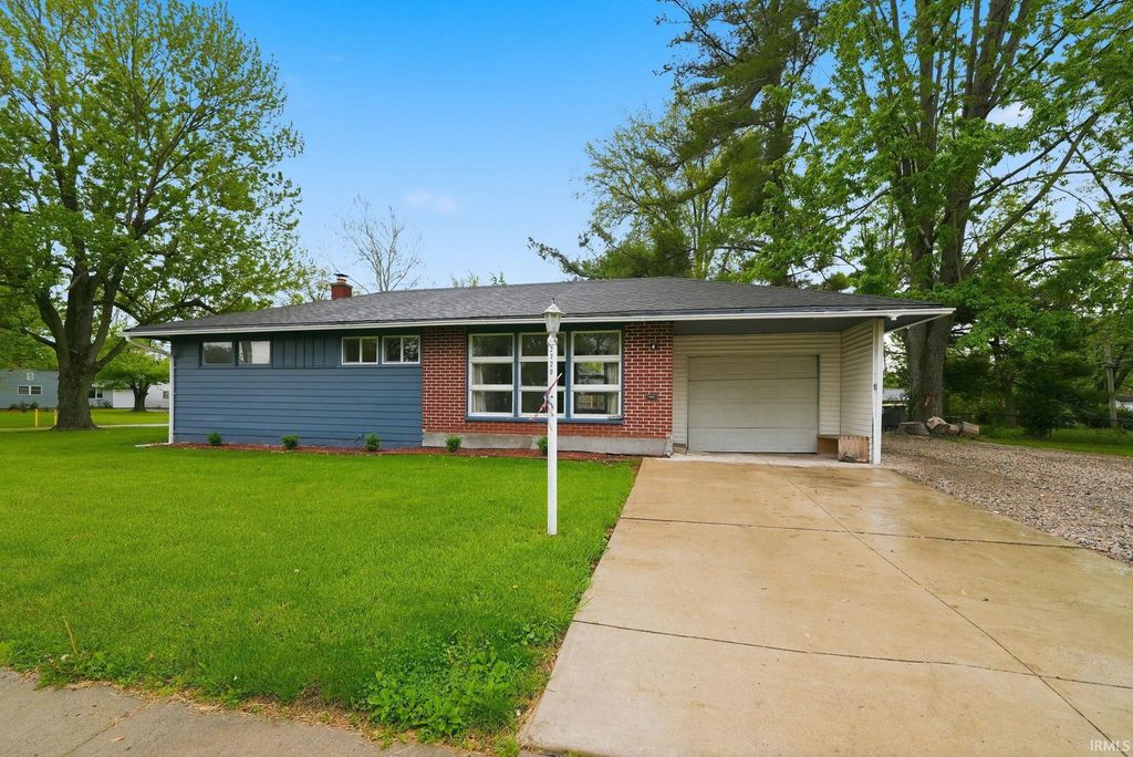 2720 McKinnie Avenue, Fort Wayne, IN 46806