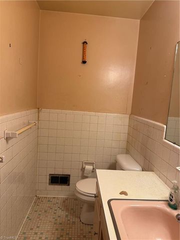 1400 Ellis Street, Greensboro, NC 27406