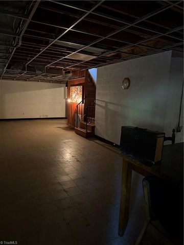 1400 Ellis Street, Greensboro, NC 27406