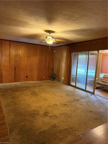 1400 Ellis Street, Greensboro, NC 27406
