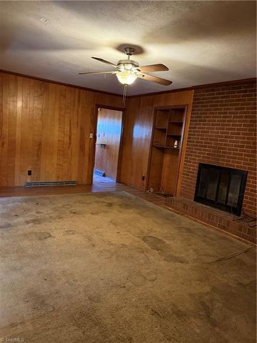 1400 Ellis Street, Greensboro, NC 27406