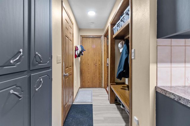 1022 E CAPITOL DRIVE, Appleton, WI 54911