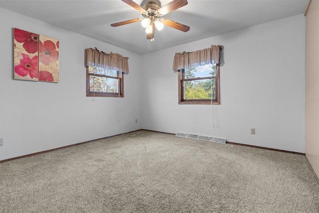 1022 E CAPITOL DRIVE, Appleton, WI 54911