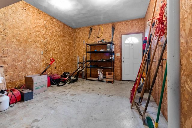 1022 E CAPITOL DRIVE, Appleton, WI 54911