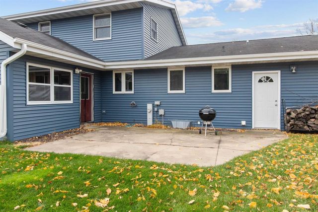 1022 E CAPITOL DRIVE, Appleton, WI 54911