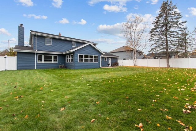 1022 E CAPITOL DRIVE, Appleton, WI 54911