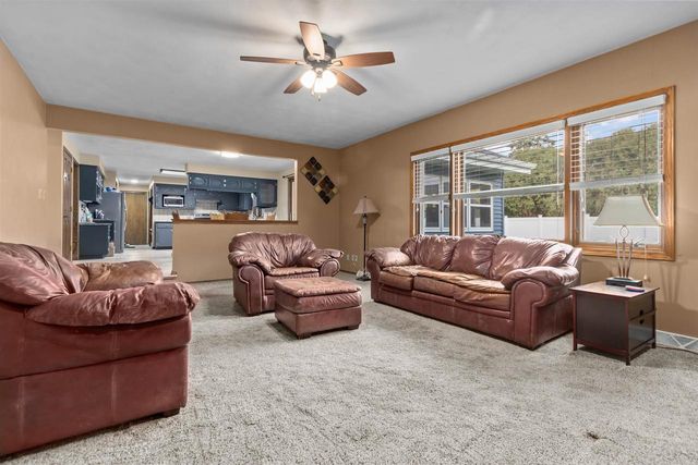 1022 E CAPITOL DRIVE, Appleton, WI 54911