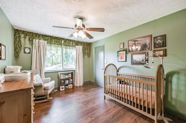 14902 Aspen Hills Drive, Houston, TX 77062