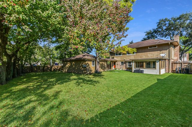 14902 Aspen Hills Drive, Houston, TX 77062