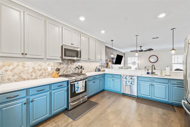 4931 W PAUL AVENUE 5, Tampa, FL 33611