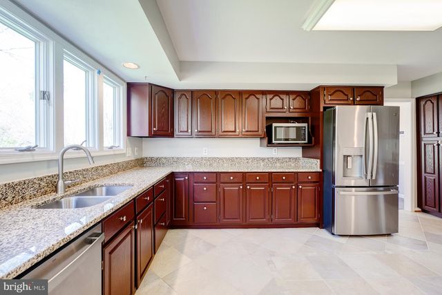 15253 SURREY HOUSE WAY, Centreville, VA 20120