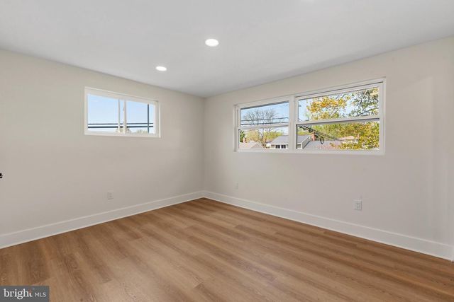 1453 DORIS RD, Abington, PA 19001