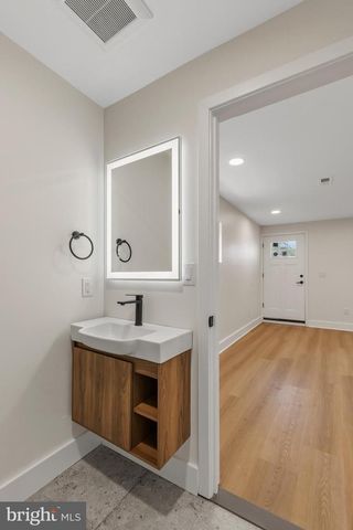 1453 DORIS RD, Abington, PA 19001