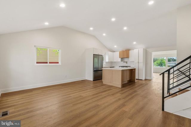 1453 DORIS RD, Abington, PA 19001