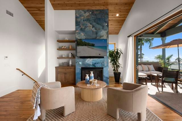 3354 Seacrest Drive, Carlsbad, CA 92008