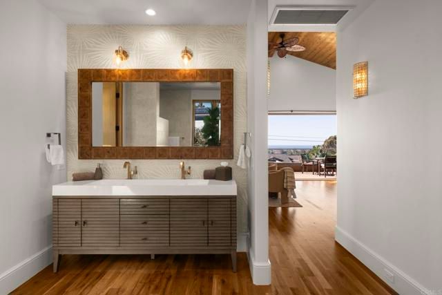 3354 Seacrest Drive, Carlsbad, CA 92008