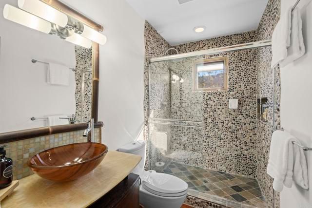 3354 Seacrest Drive, Carlsbad, CA 92008