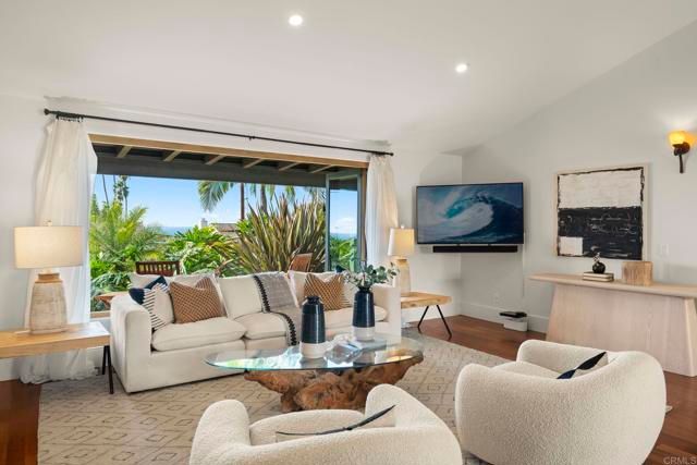 3354 Seacrest Drive, Carlsbad, CA 92008