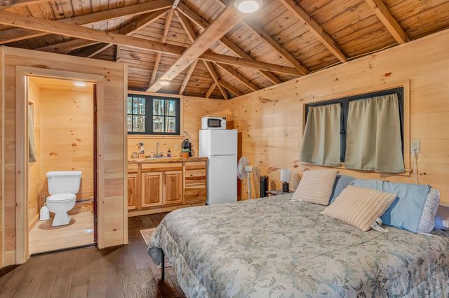 10 Saltbox Road, Milton, NH 03851