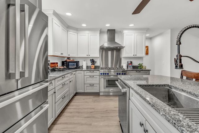 10 Saltbox Road, Milton, NH 03851