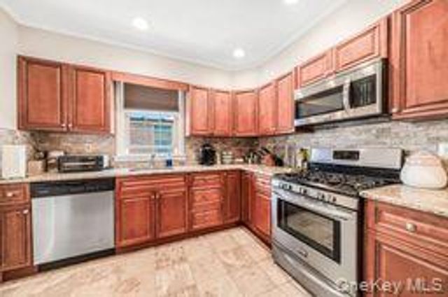 248 Kensington Road S, Garden City, NY 11530