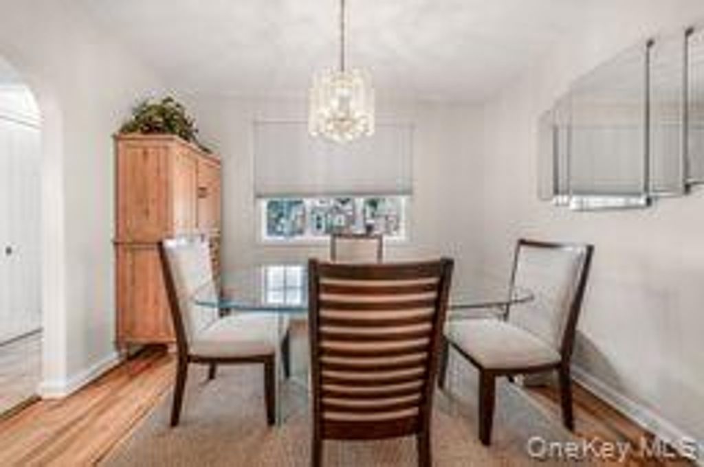 248 Kensington Road S, Garden City, NY 11530 — photo 4