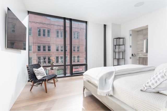 10 Farnsworth 3A, Boston, MA 02210