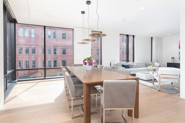 10 Farnsworth 3A, Boston, MA 02210