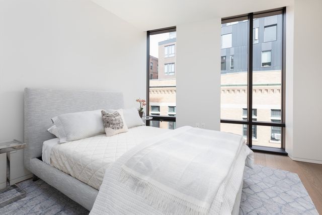 10 Farnsworth 3A, Boston, MA 02210