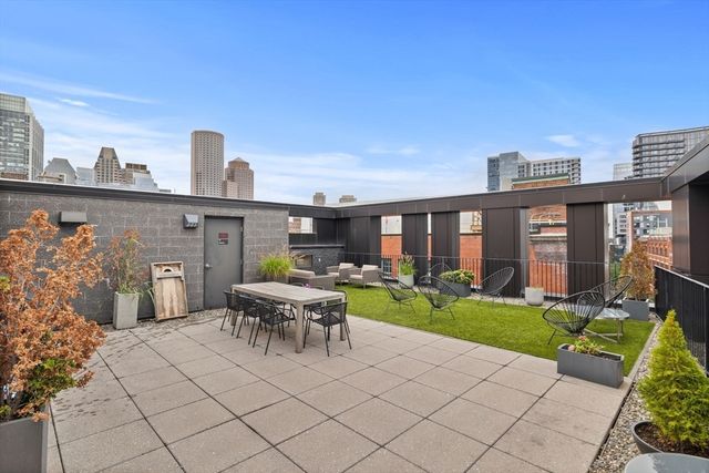 10 Farnsworth 3A, Boston, MA 02210