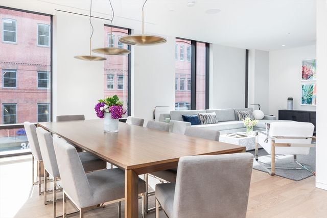 10 Farnsworth 3A, Boston, MA 02210