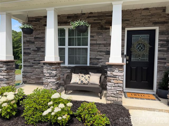 3646 Azalea Ridge Drive, Mount Holly, NC 28120