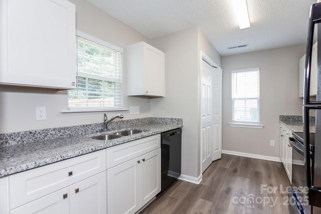 1400 Bells Knox Road, Charlotte, NC 28214