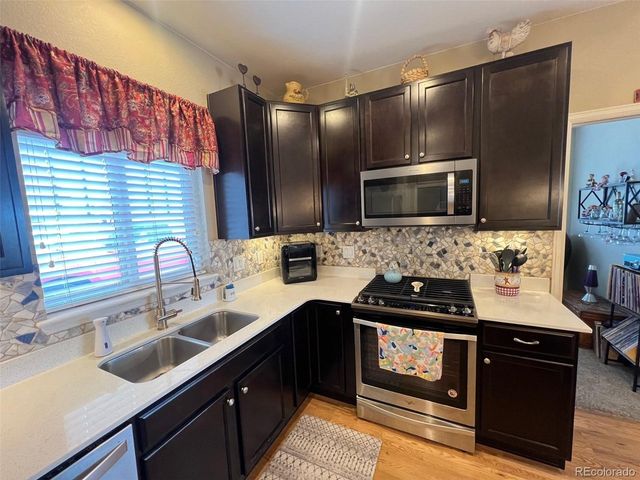 2029 S Flanders Way B, Aurora, CO 80013