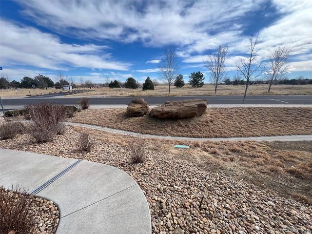 2029 S Flanders Way B, Aurora, CO 80013