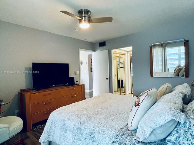 2300 Park Ln 201, Hollywood, FL 33021