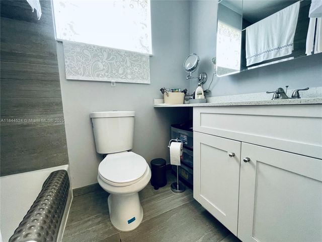 2300 Park Ln 201, Hollywood, FL 33021