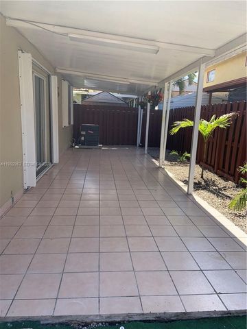 12352 NW 98th Ave, Hialeah Gardens, FL 33018