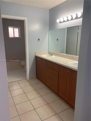 12352 NW 98th Ave, Hialeah Gardens, FL 33018