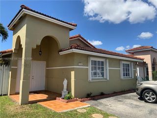 12352 NW 98th Ave, Hialeah Gardens, FL 33018