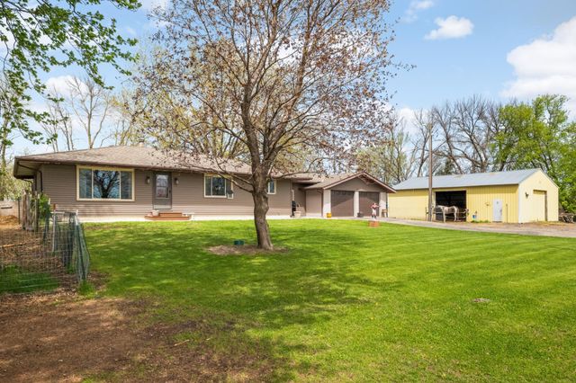 6811 Millersburg Boulevard, Lonsdale, MN 55046