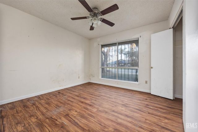 2401 Elm Street, Bakersfield, CA 93301