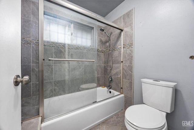 2401 Elm Street, Bakersfield, CA 93301