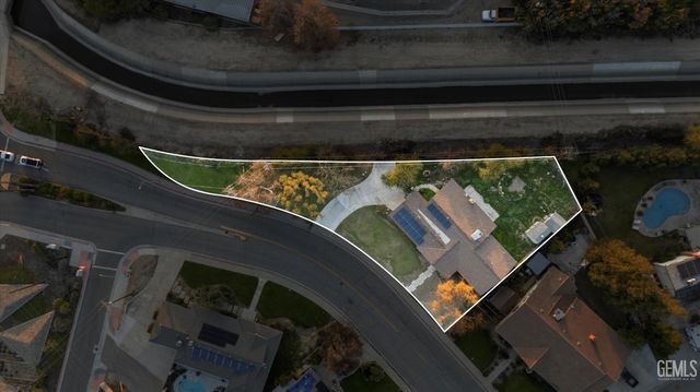 2401 Elm Street, Bakersfield, CA 93301