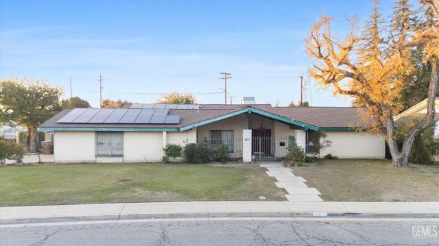 2401 Elm Street, Bakersfield, CA 93301