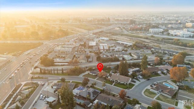 2401 Elm Street, Bakersfield, CA 93301